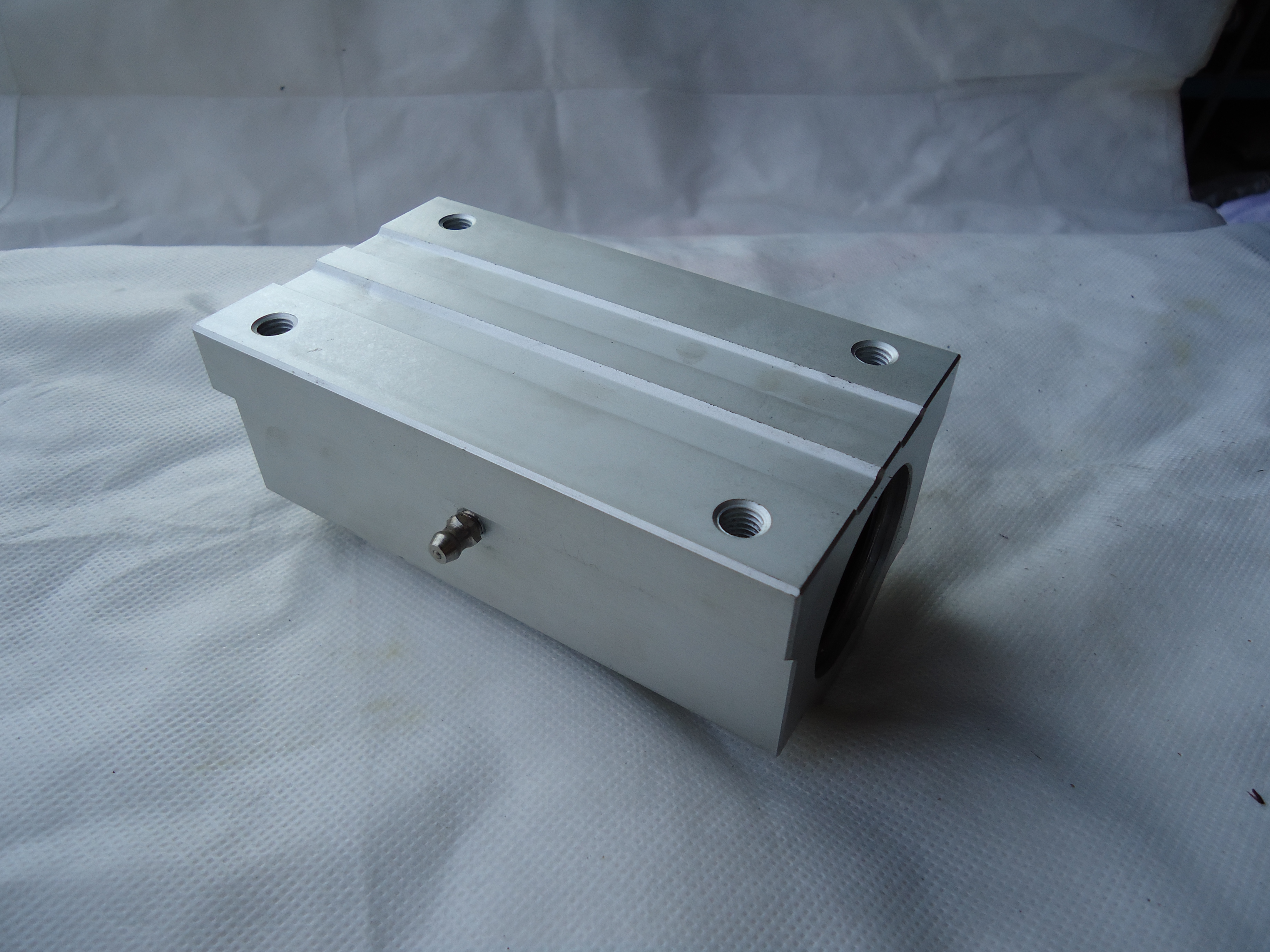 直线轴承|LMAL(带座线性轴承)